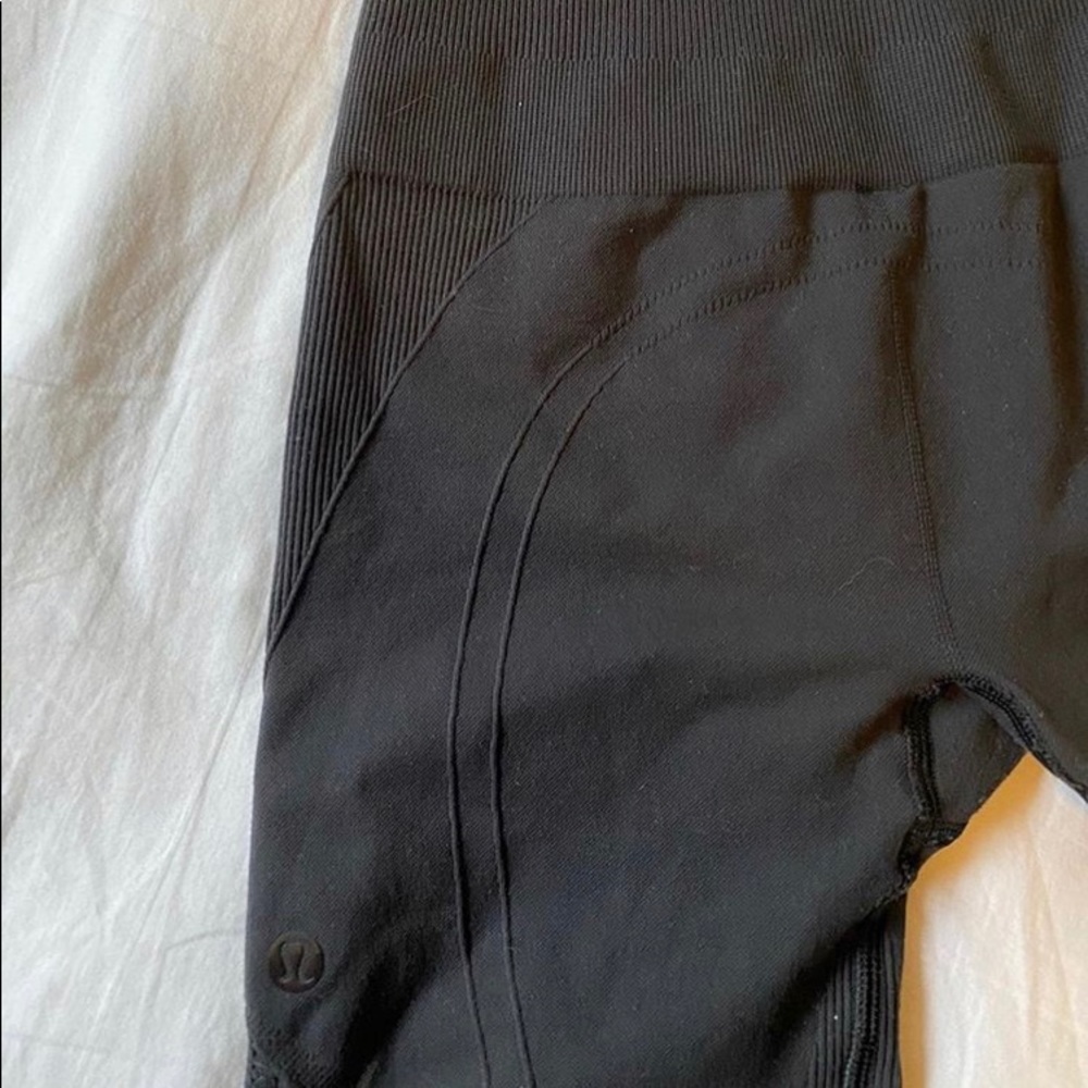 Lululemon cropped leggings NWOT